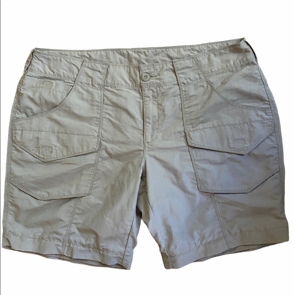 EDDIE BAUER HIKING SHORTS